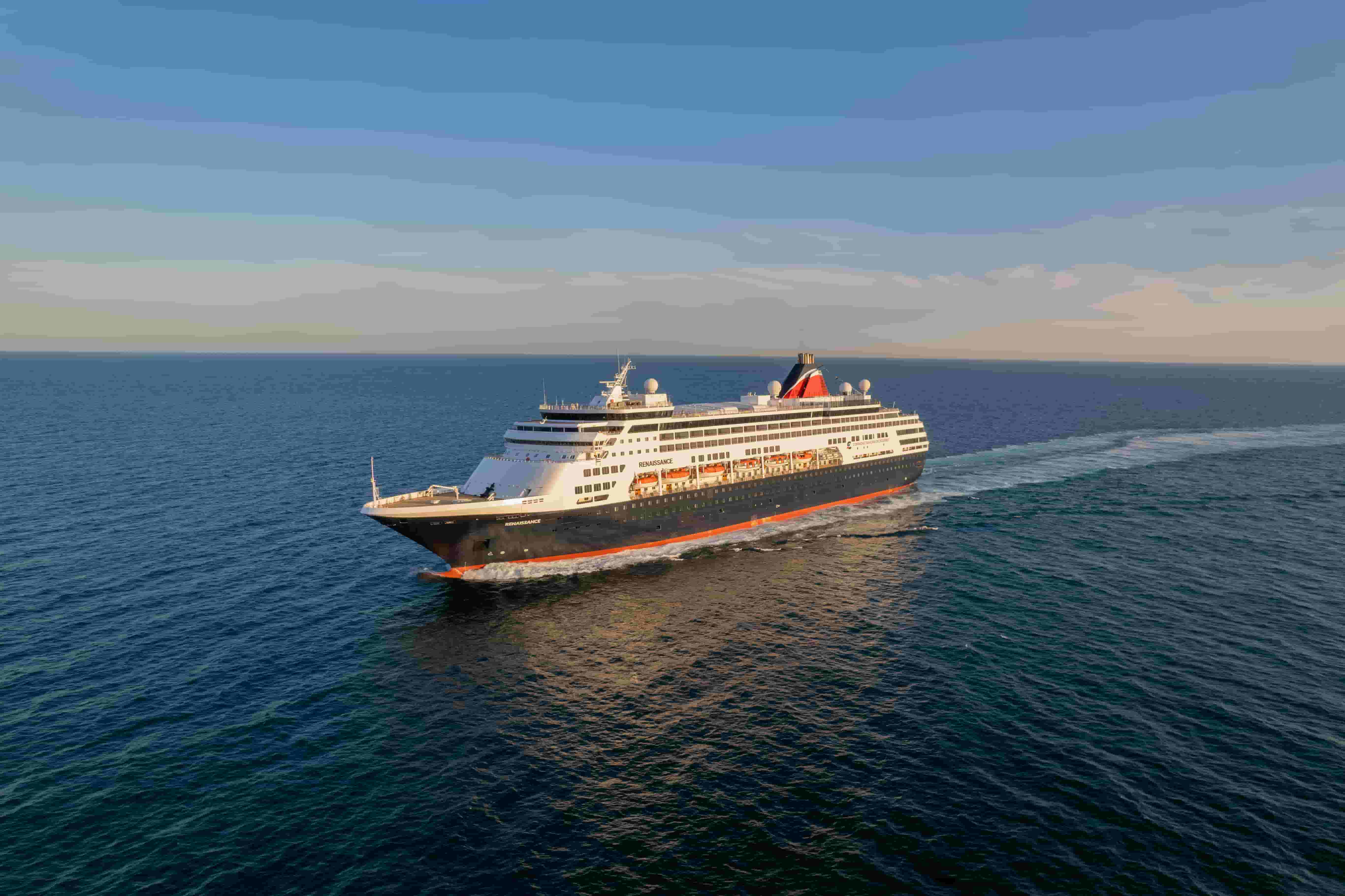 Bateau de croisière CFC Renaissance