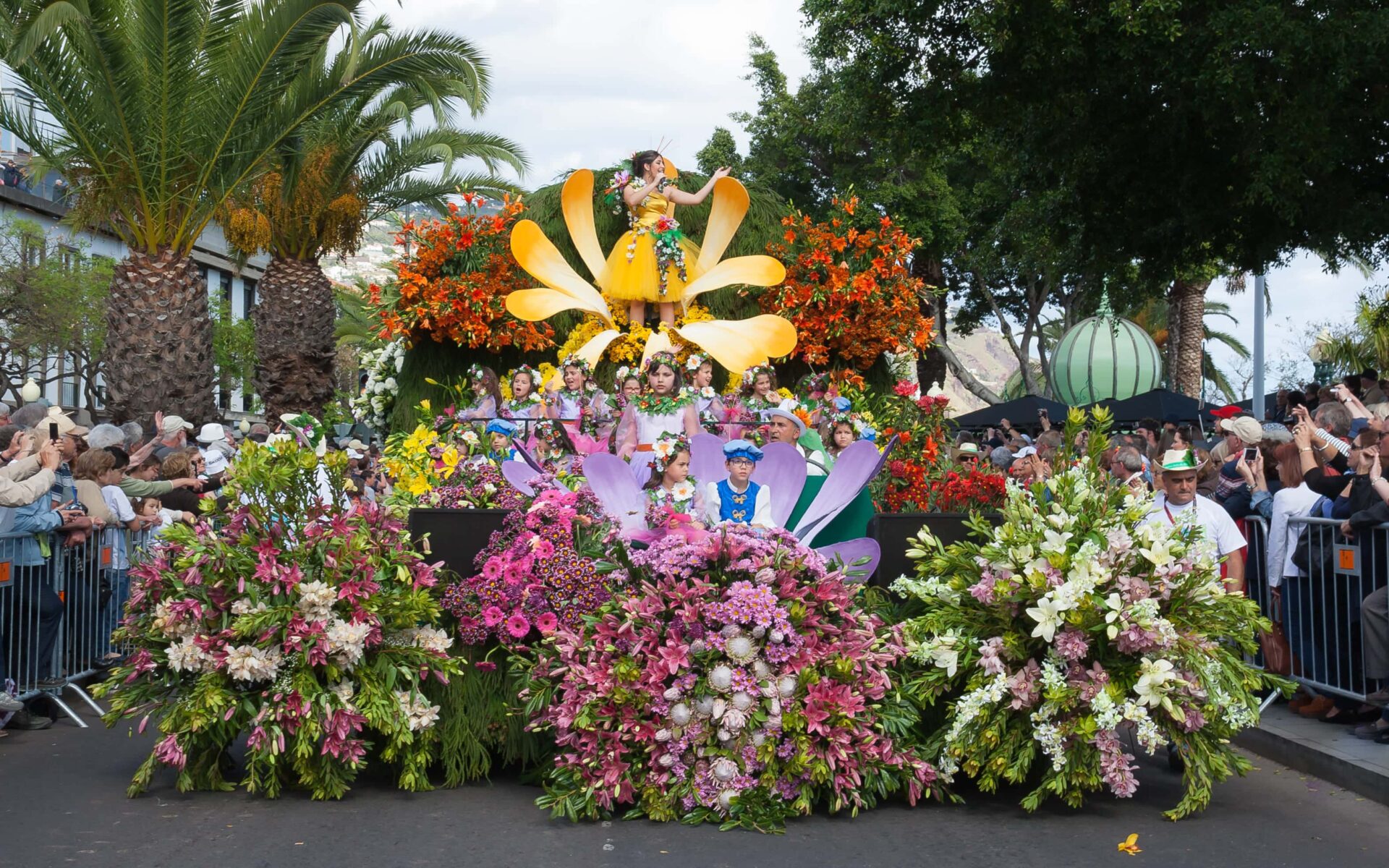 Char de la fête des fleurs à Madère